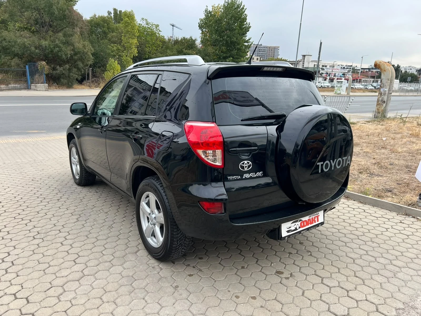 Toyota Rav4 2.2D-4D/4x4, снимка 6 - Автомобили и джипове - 55483605