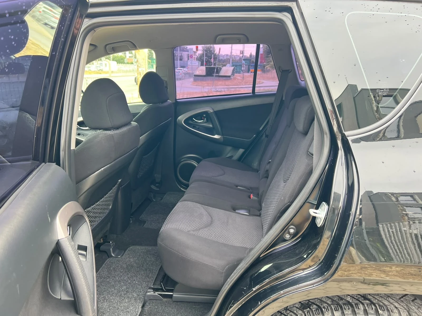 Toyota Rav4 2.2D-4D/4x4, снимка 14 - Автомобили и джипове - 55483605