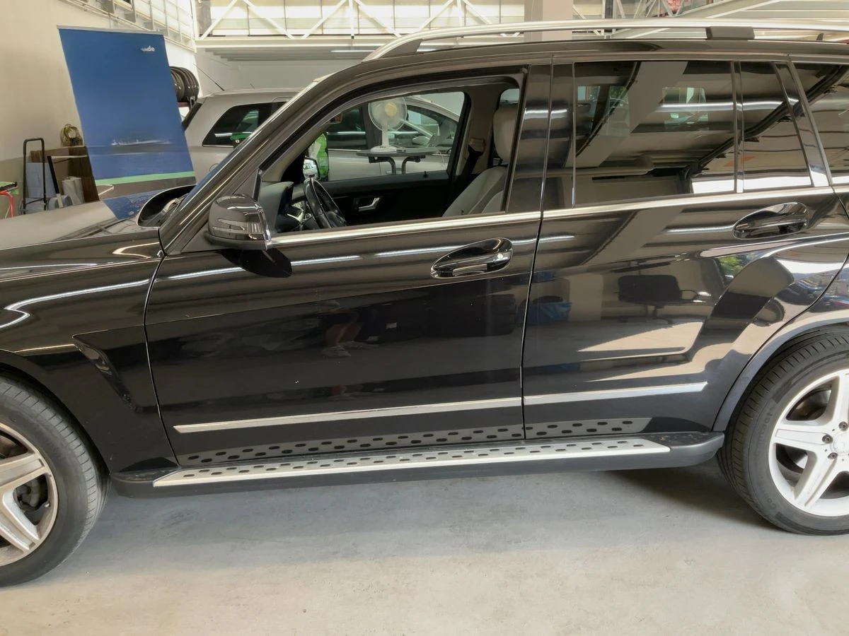 Mercedes-Benz GLK AWD| AMG| РЕАЛНИКМ| ПОДГРЕВ| КОЖА| AUTO| EURO6, снимка 2 - Автомобили и джипове - 55565172