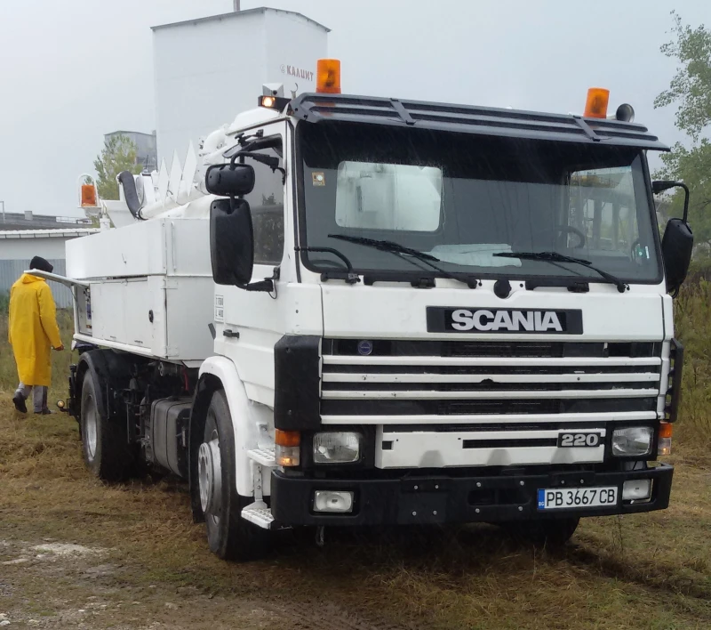 Scania 93 Специализиран, снимка 1 - Камиони - 47884977