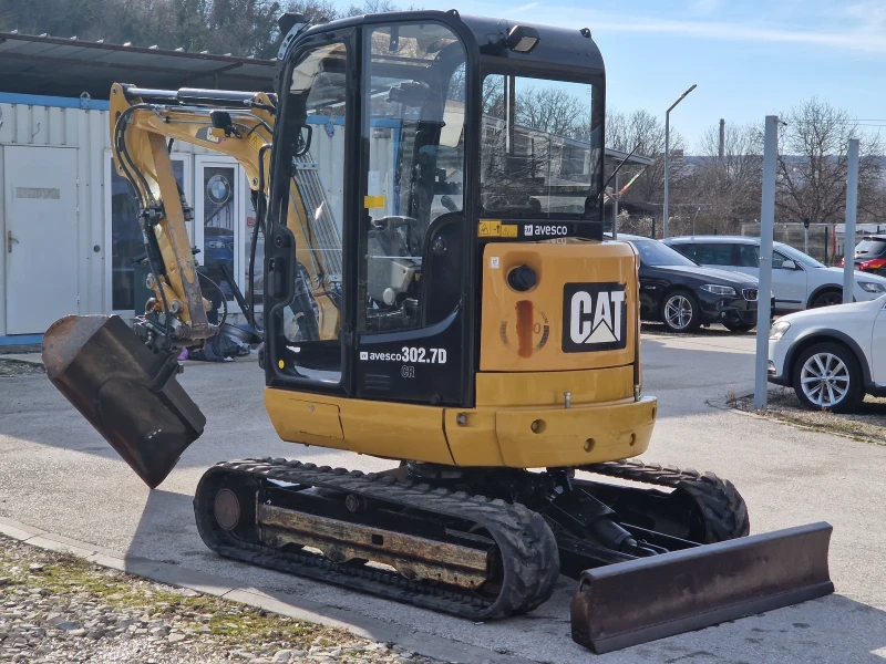 Багер Caterpillar 302.7D CR/3.0т./3 кофи/Нулев радиус/Швейцария, снимка 7 - Индустриална техника - 48611559