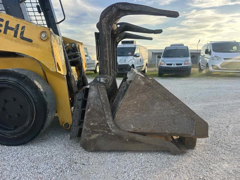 Мини челни товарачи GEHL R105 Skid Steer Loader, снимка 8 - Индустриална техника - 52310868