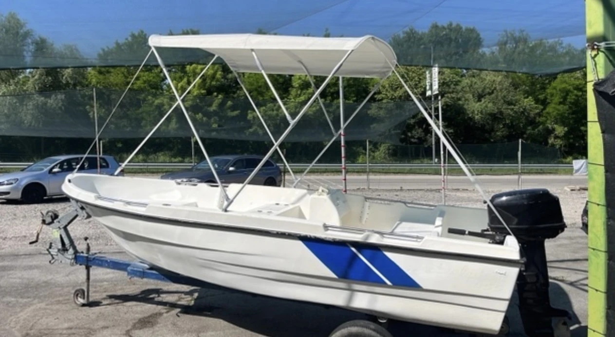 Лодка Собствено производство Dolphin 455 + 30к.с Двигател + Колесар
