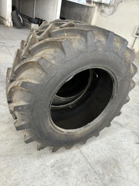 Гуми, снимка 2