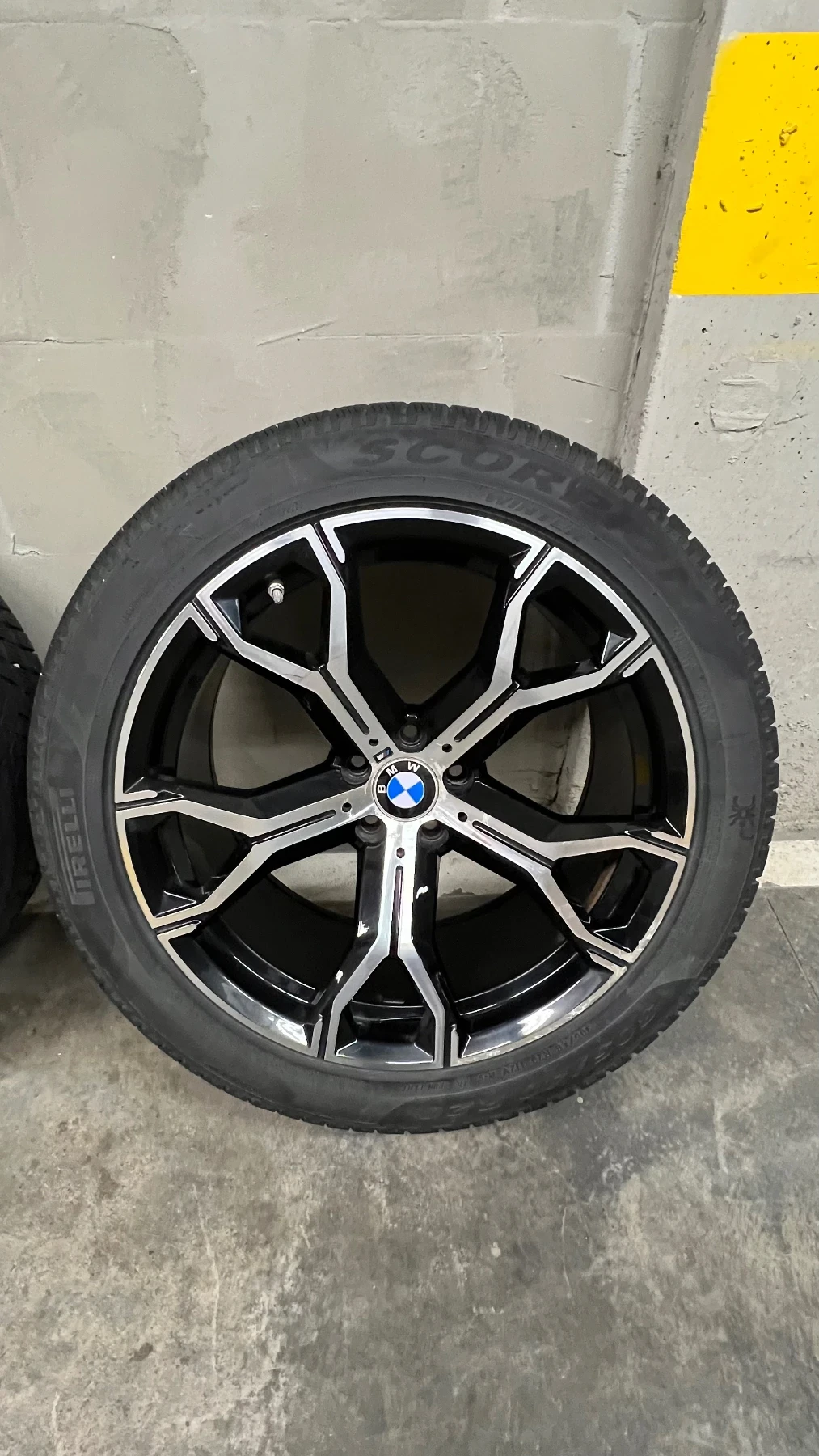 ���� � ������ 305/40R20 �� BMW X5 | Mobile.bg � ����������� 2