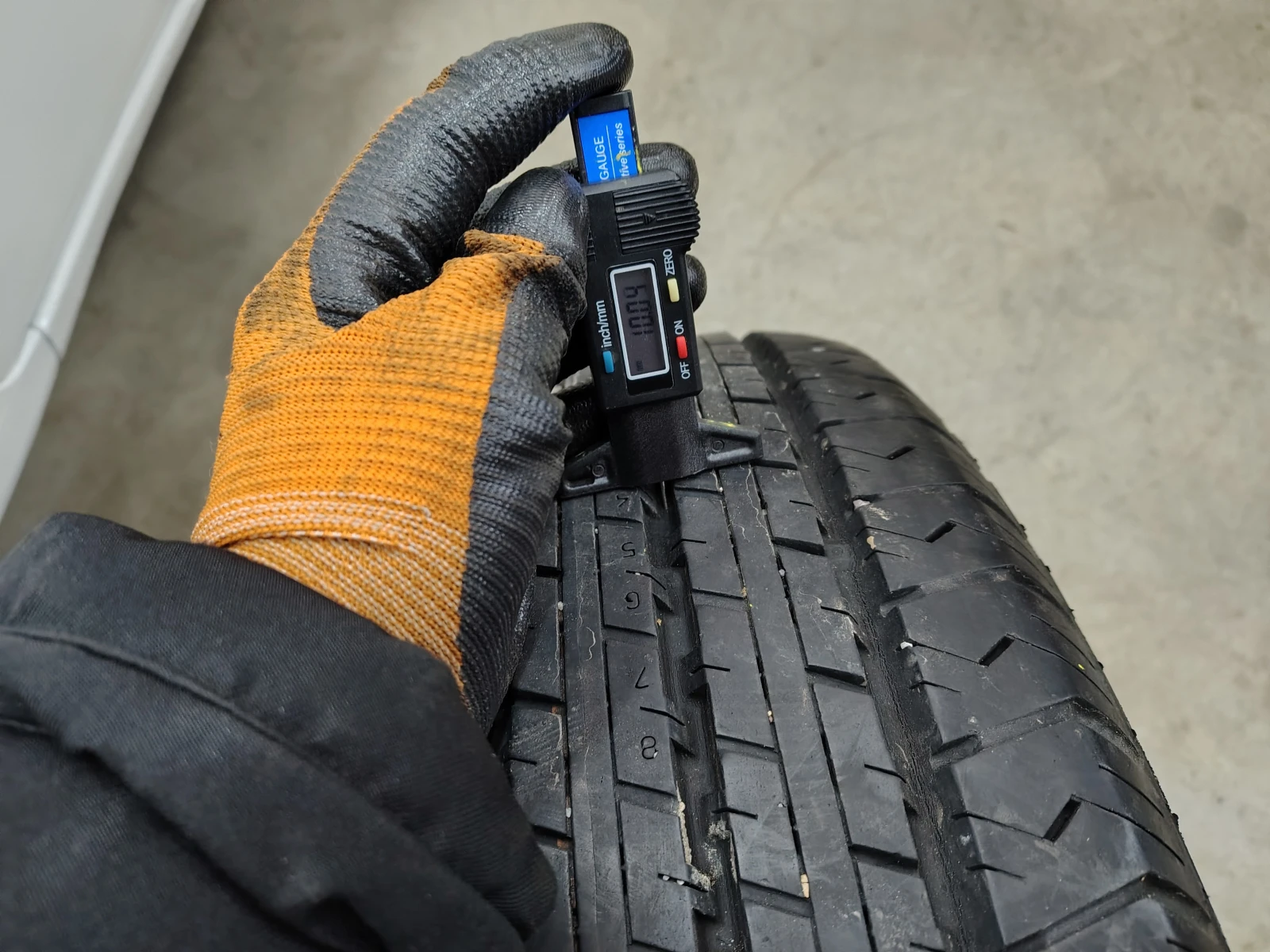 ���� 215/70R15 | Mobile.bg � ����������� 2