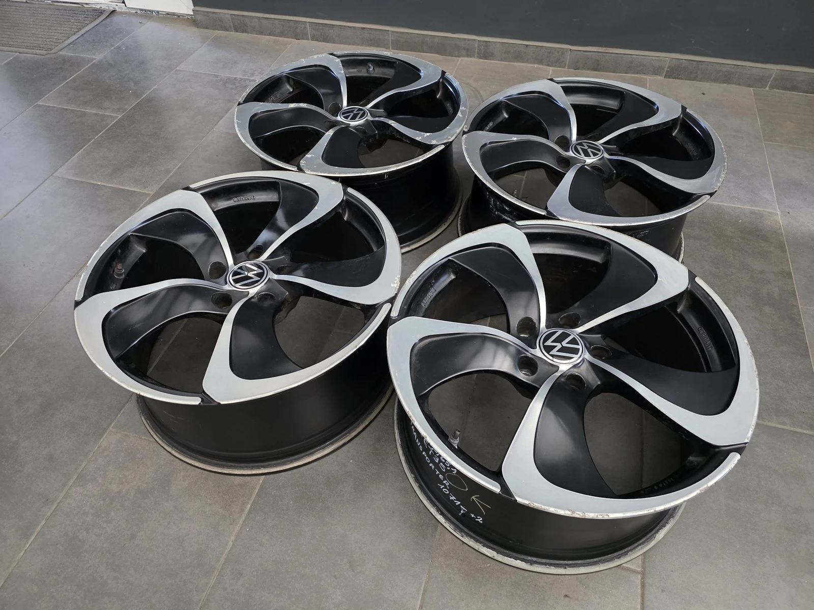 Джанти за VW, снимка 4 - Гуми и джанти - 56688608