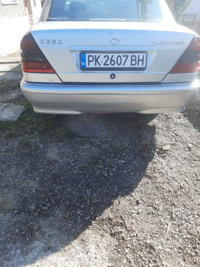 Mercedes-Benz C 250, снимка 2 - Автомобили и джипове - 47874861