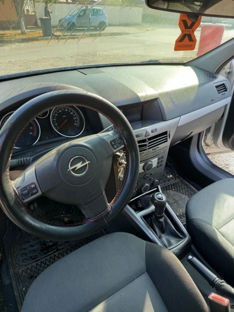 Opel Astra, снимка 9 - Автомобили и джипове - 48813113