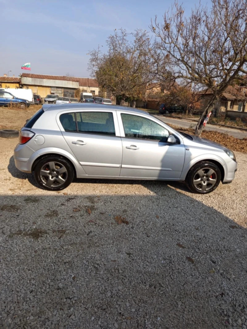 Opel Astra, снимка 6 - Автомобили и джипове - 48813113