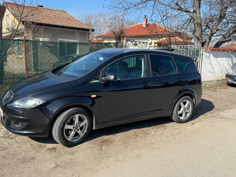 Seat Altea 1.9TDI автомагик, снимка 2 - Автомобили и джипове - 49137735