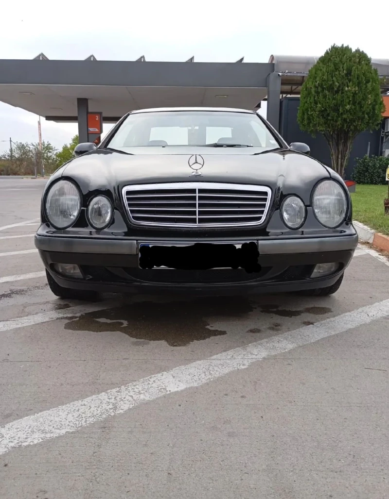 Mercedes-Benz CLK, снимка 5 - Автомобили и джипове - 52393771