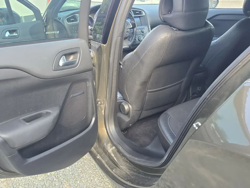 Citroen DS4, снимка 15 - Автомобили и джипове - 52428080