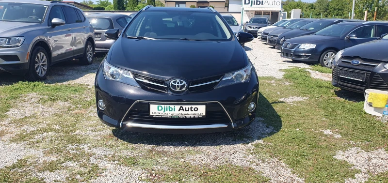 Toyota Auris 1.4 D4d-NAVI- 148000км!!!, снимка 2 - Автомобили и джипове - 51338289