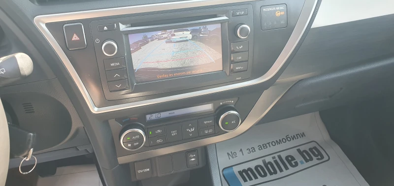 Toyota Auris 1.4 D4d-NAVI- 148000км!!!, снимка 15 - Автомобили и джипове - 51338289