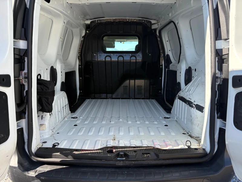 Dacia Dokker 1.6 ГАЗ-бензин, снимка 6 - Автомобили и джипове - 52175790