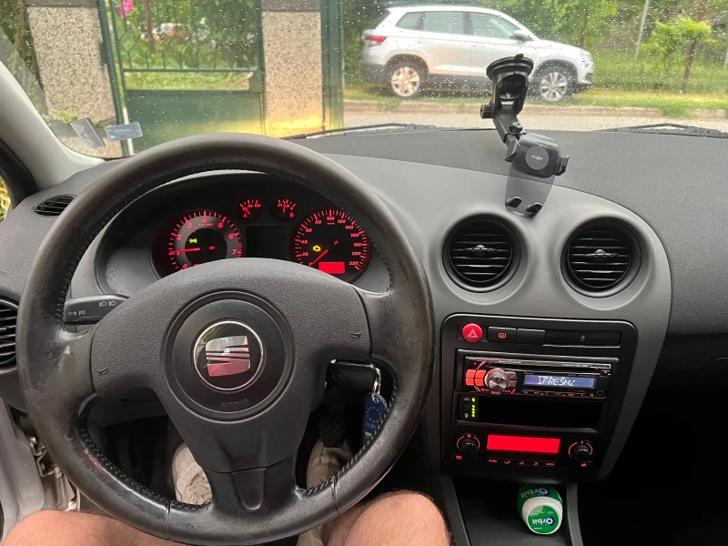 Seat Ibiza 1.6 100кс газ/бензин, снимка 10 - Автомобили и джипове - 52186504