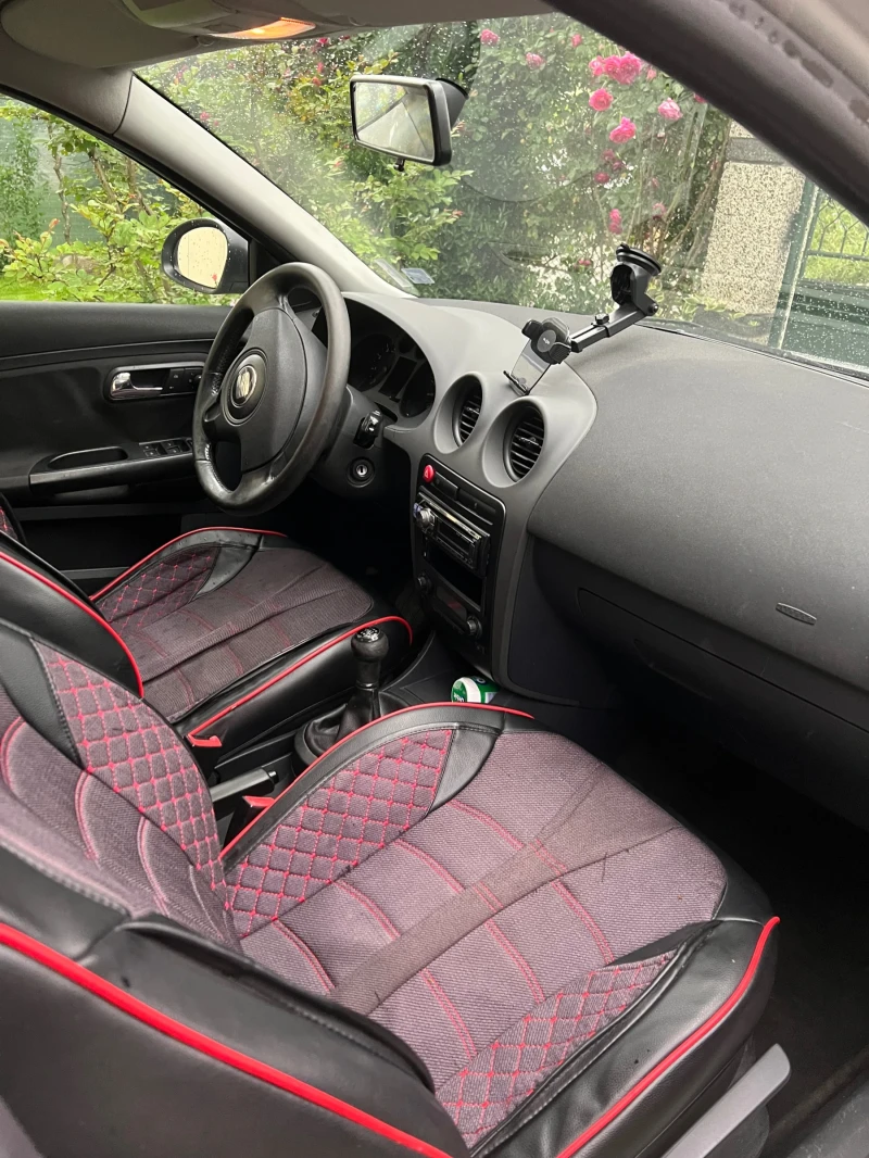 Seat Ibiza 1.6 100кс газ/бензин, снимка 13 - Автомобили и джипове - 52186504