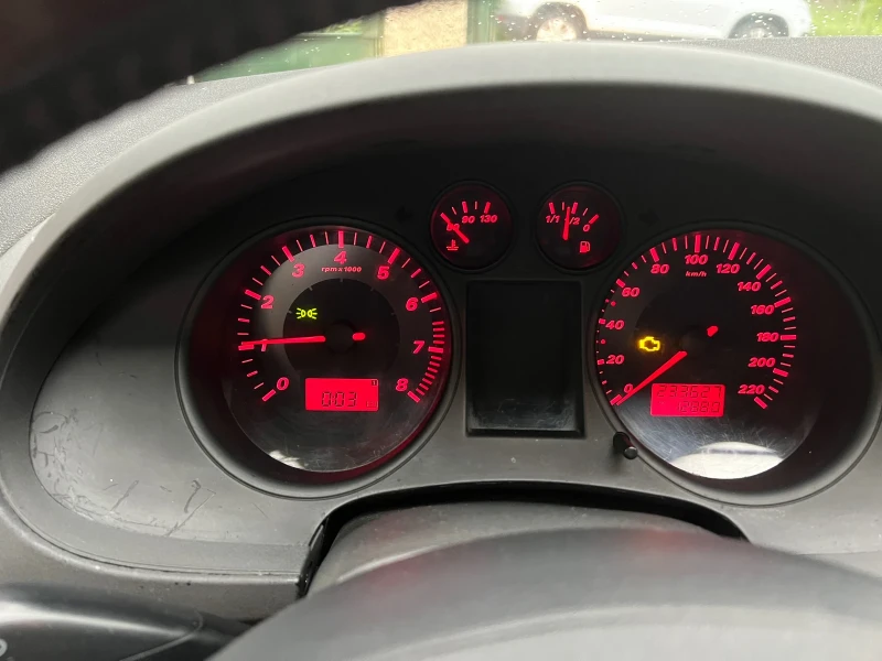 Seat Ibiza 1.6 100кс газ/бензин, снимка 12 - Автомобили и джипове - 52186504