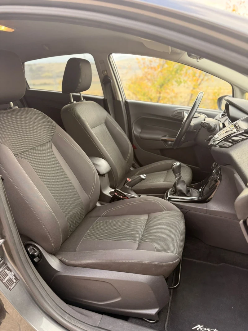 Ford Fiesta 1.25 Titanium, снимка 7 - Автомобили и джипове - 52280482