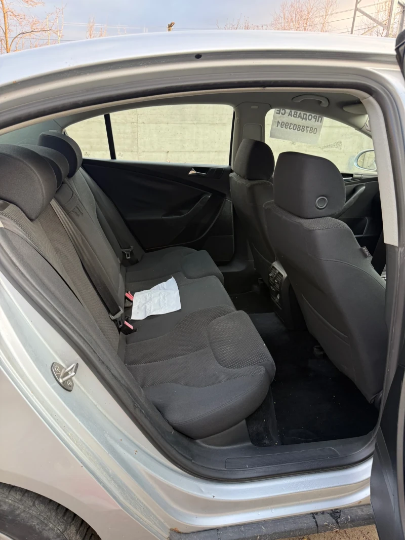 VW Passat, снимка 11 - Автомобили и джипове - 53141961