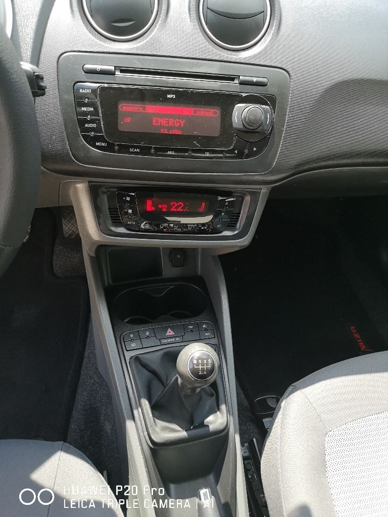 Seat Ibiza 1.4 ШВЕЙЦАРИЯ , снимка 8 - Автомобили и джипове - 40441439