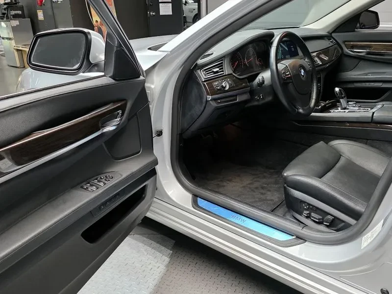 BMW 740 Li, снимка 10 - Автомобили и джипове - 55205052