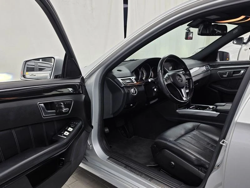 Mercedes-Benz E 220 E220 Bluetec Avantgarde| 170к.с., снимка 10 - Автомобили и джипове - 56130400