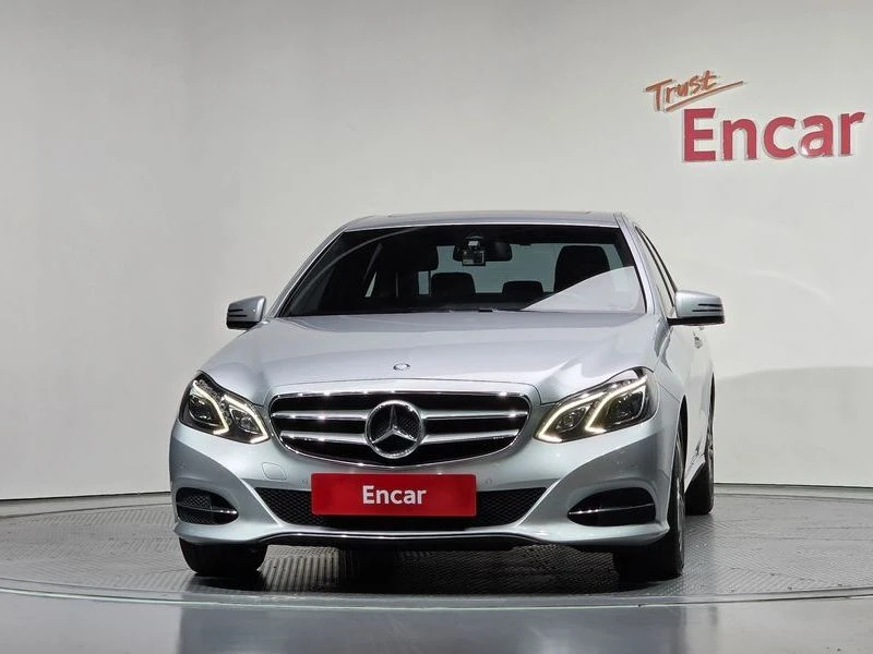 Mercedes-Benz E 220 E220 Bluetec Avantgarde| 170к.с., снимка 3 - Автомобили и джипове - 56130400