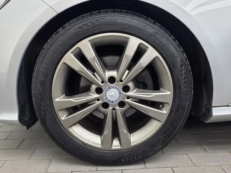 Mercedes-Benz E 220 E220 Bluetec Avantgarde| 170к.с., снимка 5 - Автомобили и джипове - 56130400