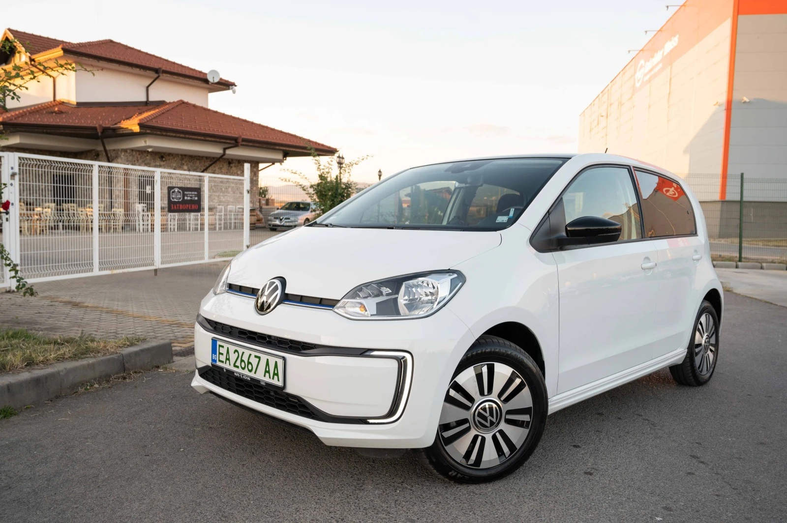 VW Up E-up* 36.8Kwh* StyleКАМЕРА* Подгрев* Lineasist* Ge - изображение 2