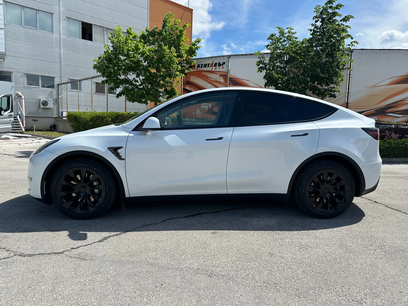 Tesla Model Y Long Range Dual Motor/Швейцария/Гаранция - изображение 2