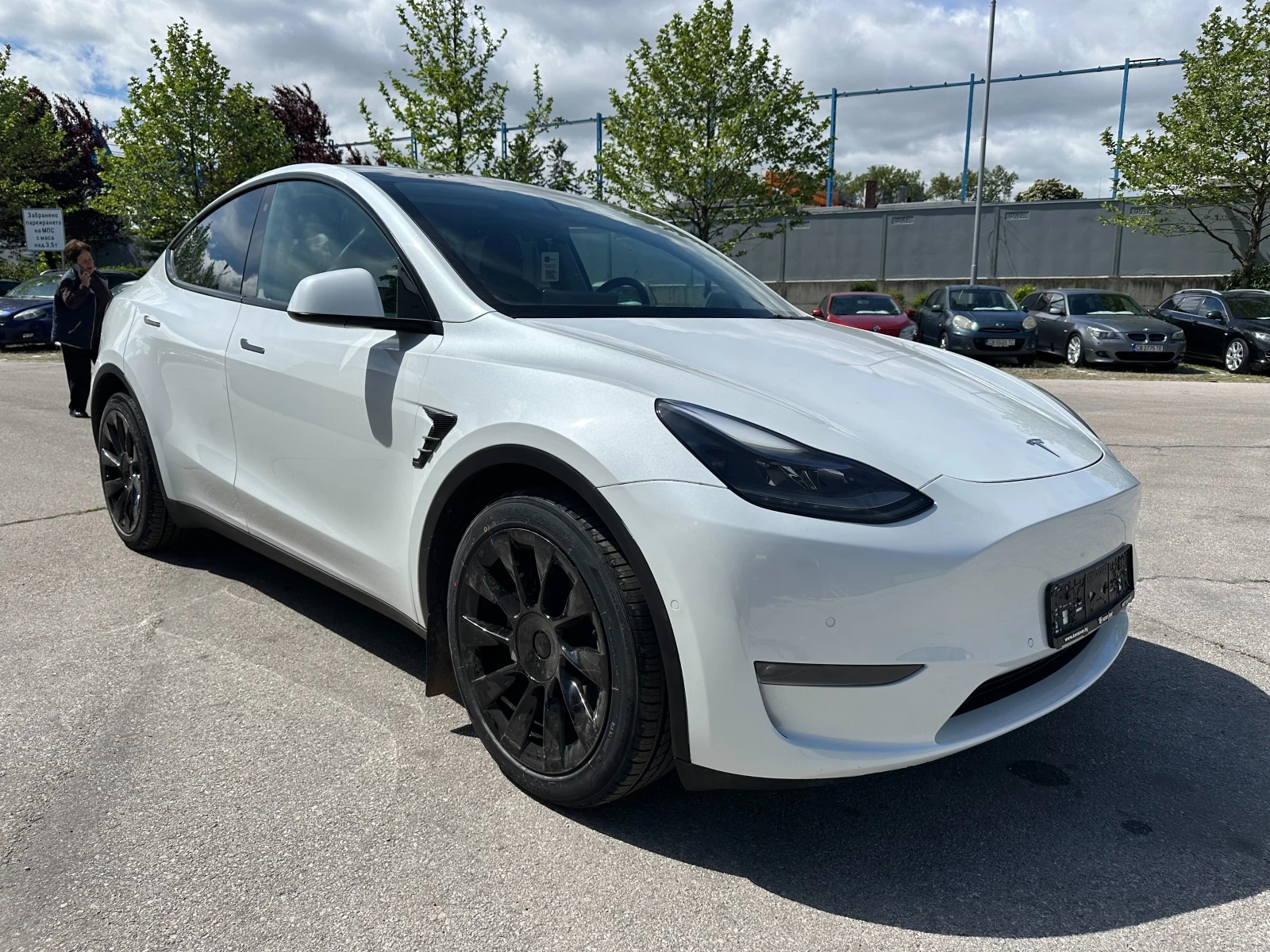 Tesla Model Y Long Range Dual Motor/Швейцария/Гаранция - изображение 6