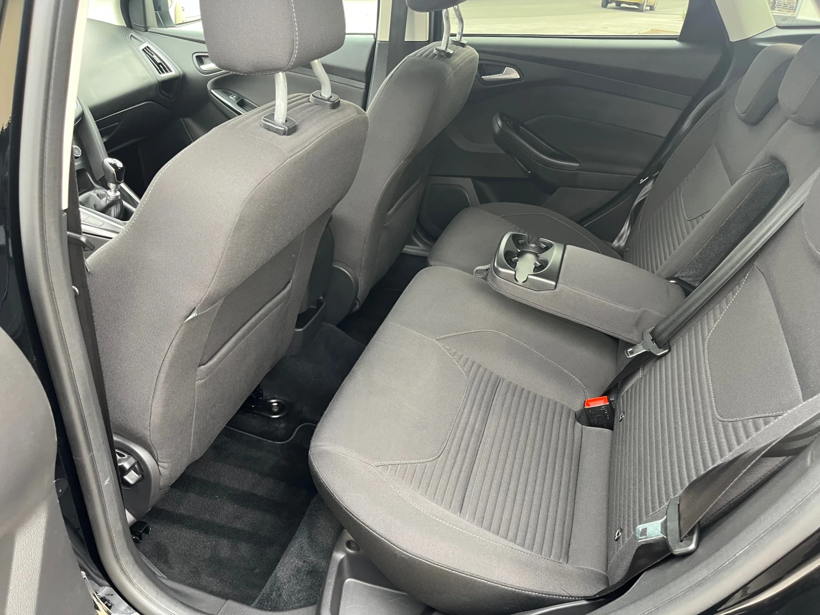 Ford Focus 1.5 TDCi 95k.c. Titanium * Navi * Camera * Keyless | Mobile.bg — изображение 15