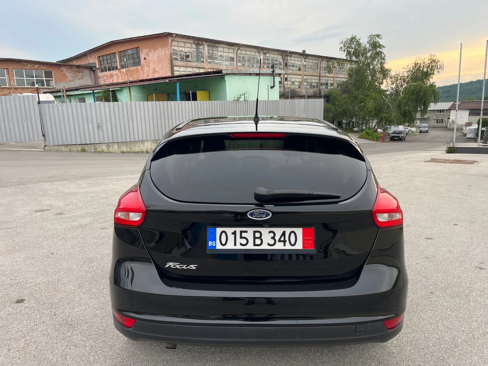Ford Focus 1.5 TDCi 95k.c. Titanium * Navi * Camera * Keyless - изображение 4