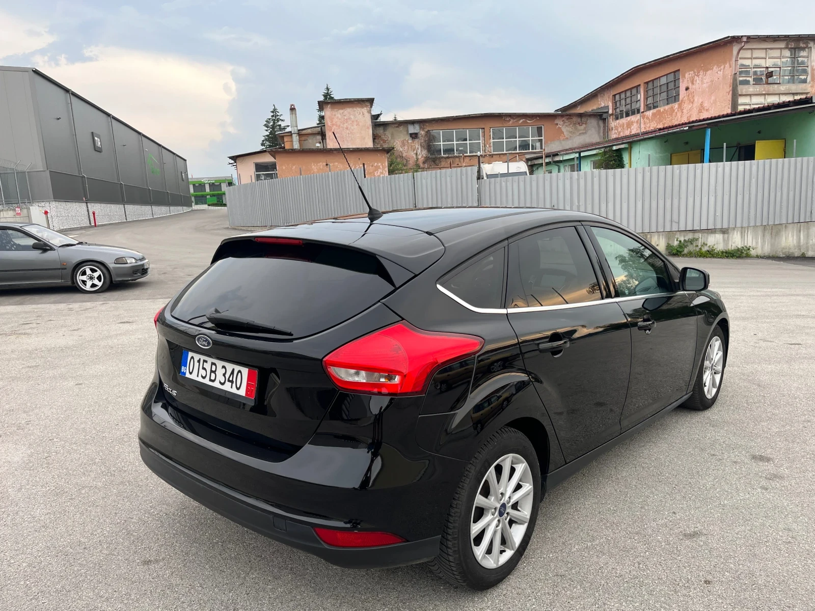 Ford Focus 1.5 TDCi 95k.c. Titanium * Navi * Camera * Keyless - изображение 5