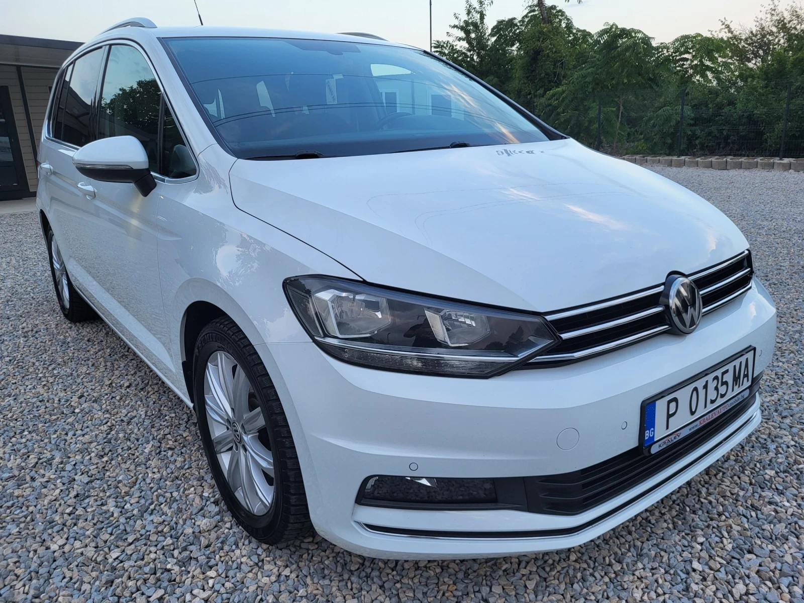 VW Touran 2.0TDI HIGHLINE 6+ 1 EURO6 | Mobile.bg   1