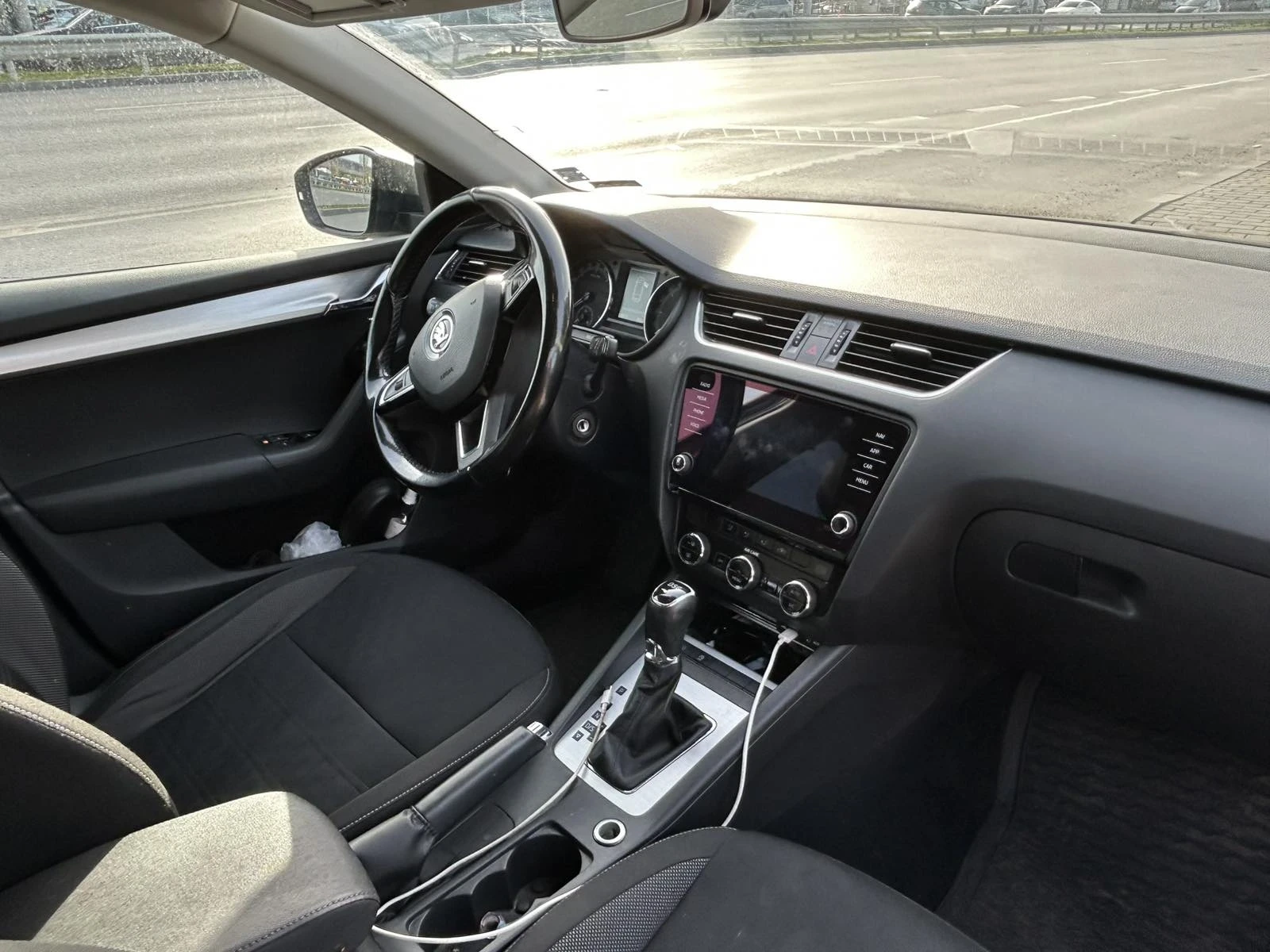 Skoda Octavia 1.6TDI AUTOMATIC NAVI  - изображение 8