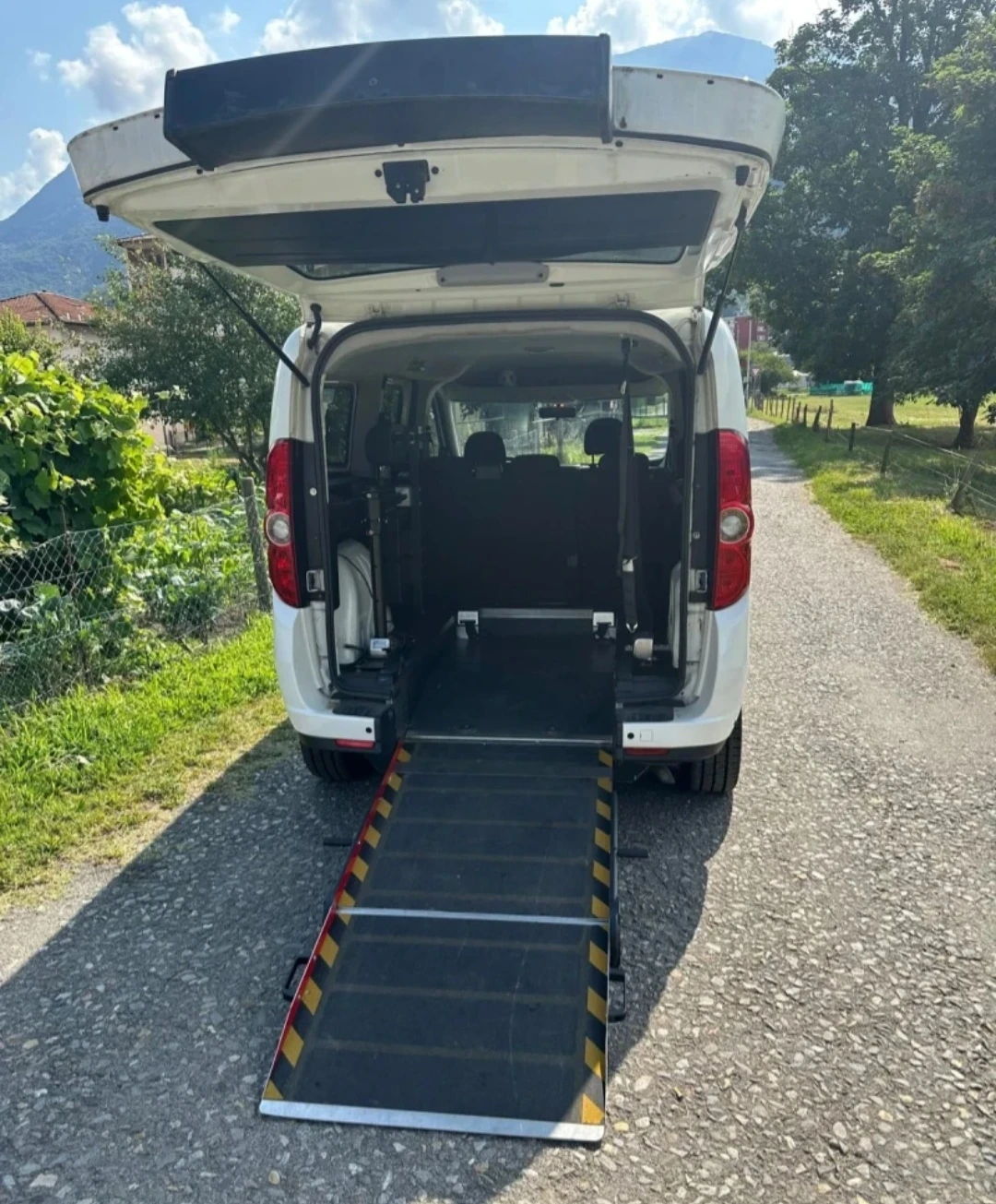 Opel Combo D 1, 6 CDTI  - изображение 5