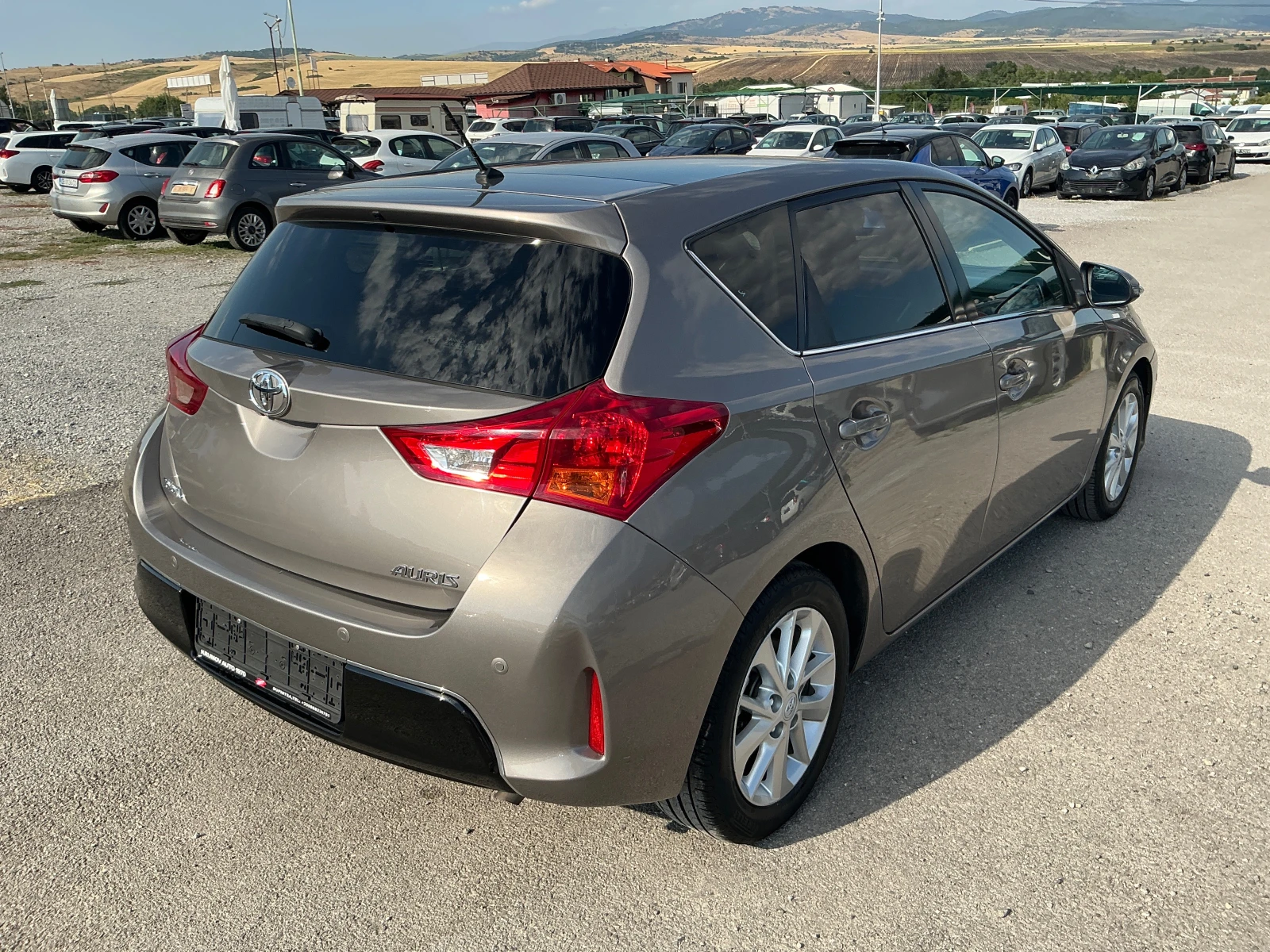Toyota Auris 1.4 D4D - изображение 8
