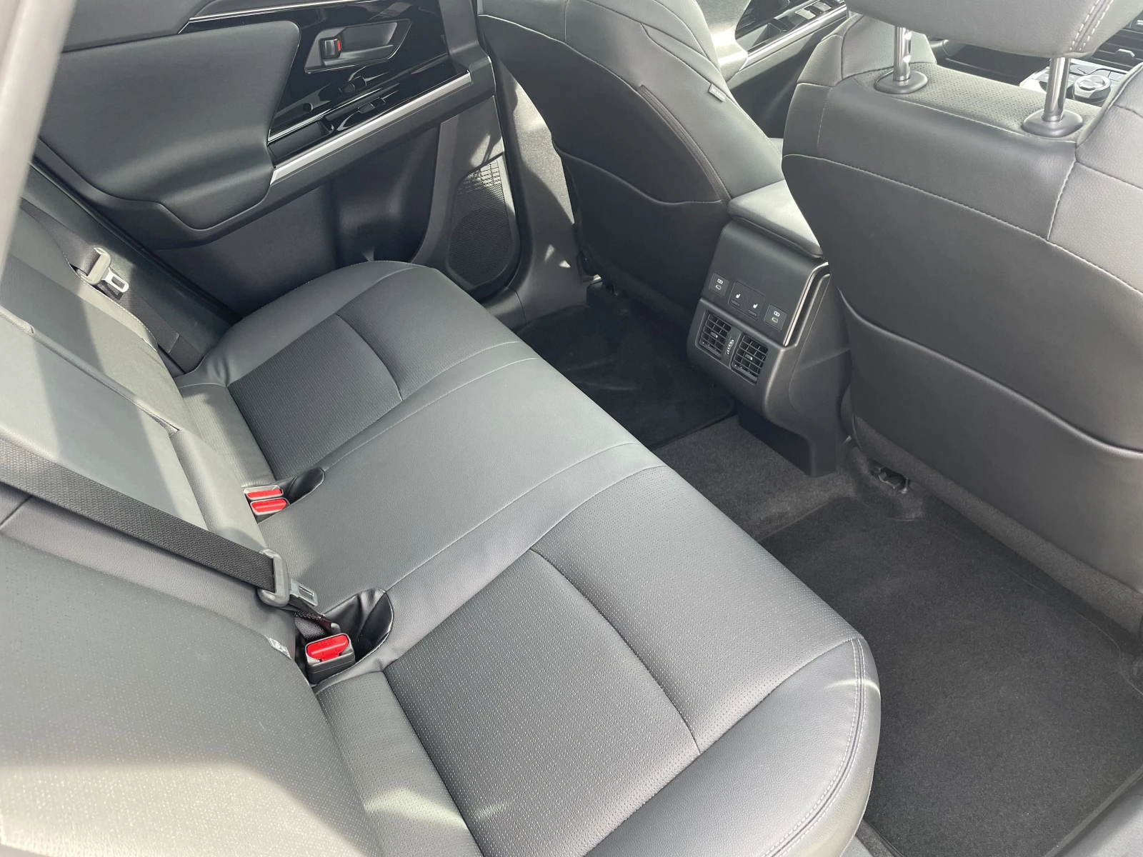 Subaru Solterra 4E-xperiance+  | Mobile.bg � ����������� 14