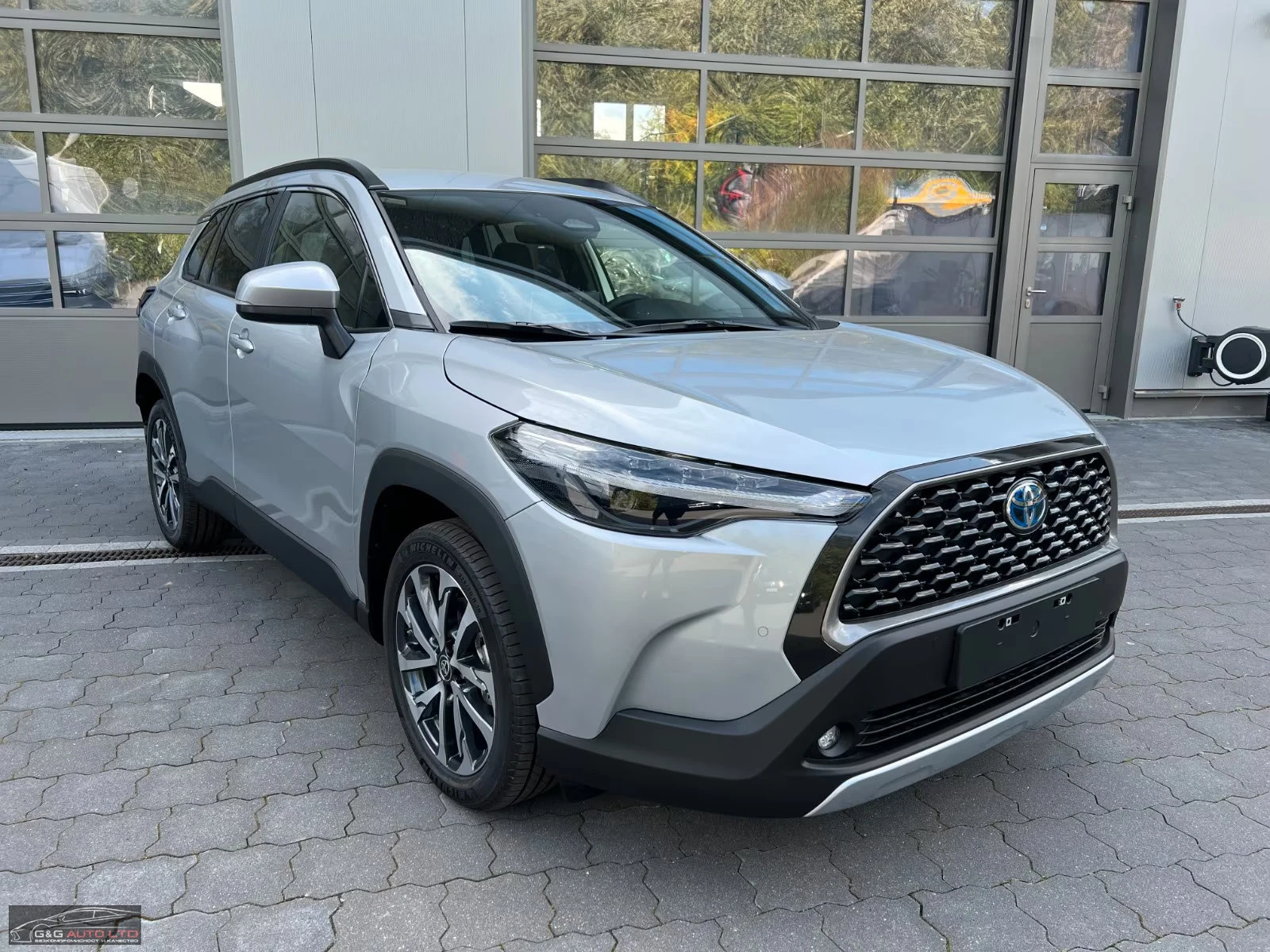 Toyota Corolla Cross 1.8/STYLE/140HP/CAM/ACC/CARPLAY/DIGITAL/KLESS/854f | Mobile.bg   5