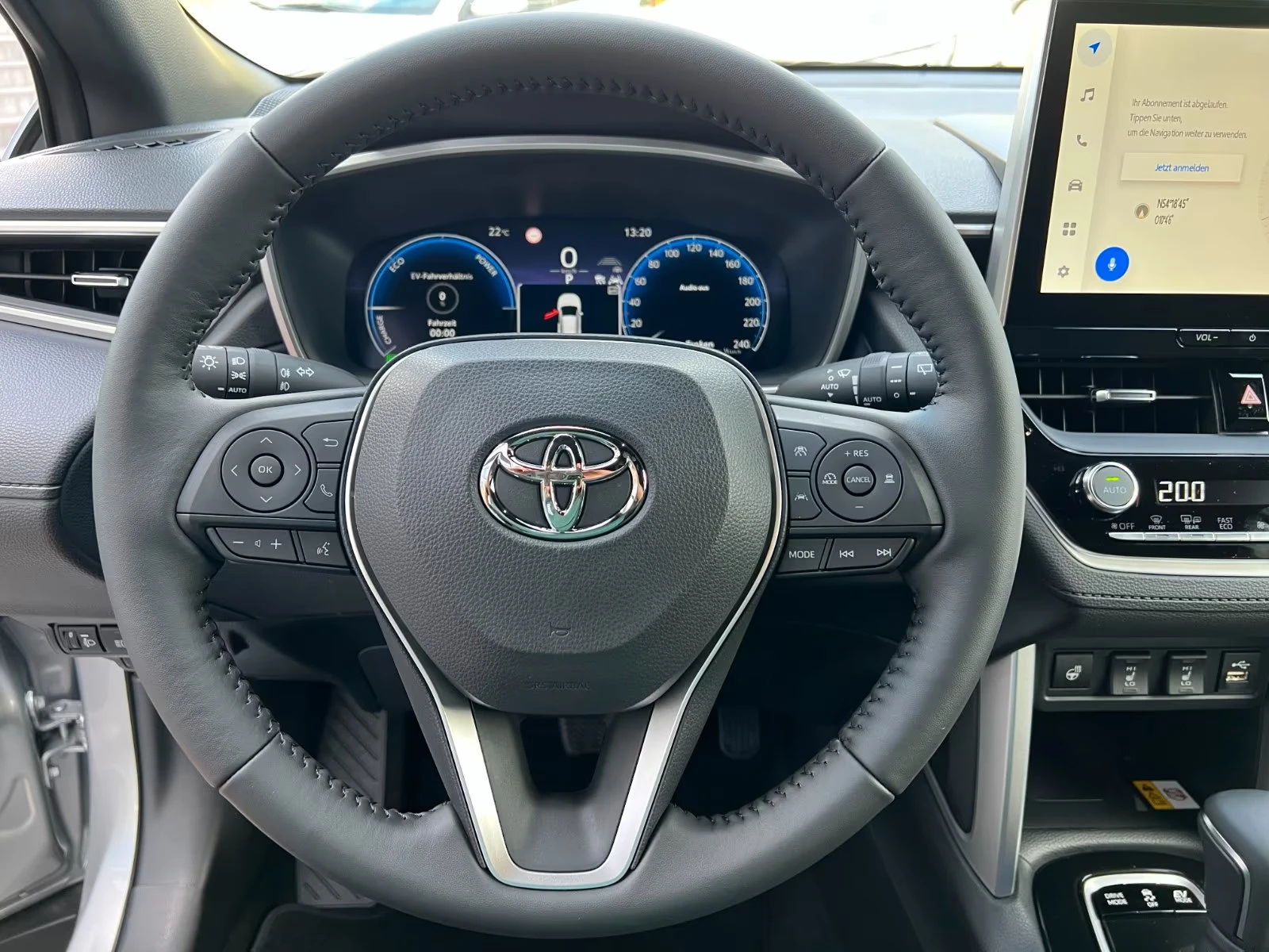 Toyota Corolla Cross 1.8/STYLE/140HP/CAM/ACC/CARPLAY/DIGITAL/KLESS/854f | Mobile.bg   11