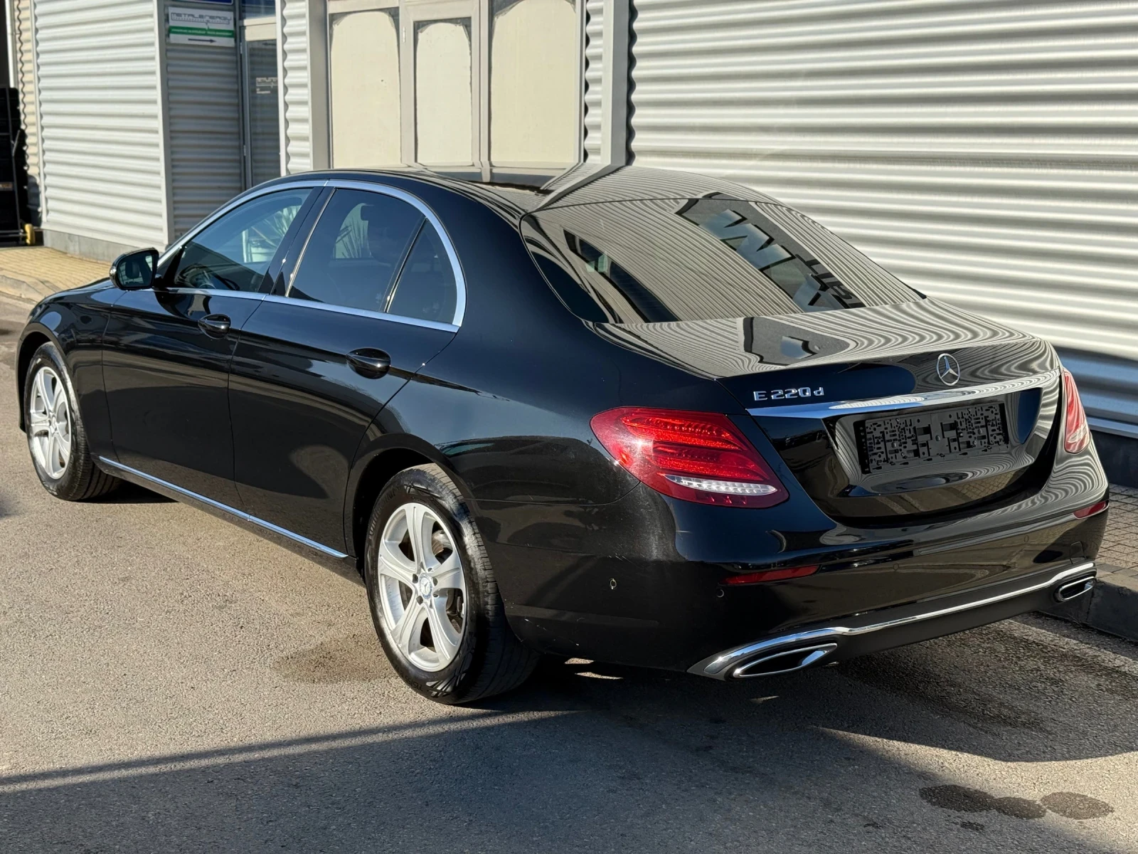 Mercedes-Benz E 220 AMG Optic+ 9Gtronic+ BlueTec+ Full Led+ Navi+ Подг - изображение 3