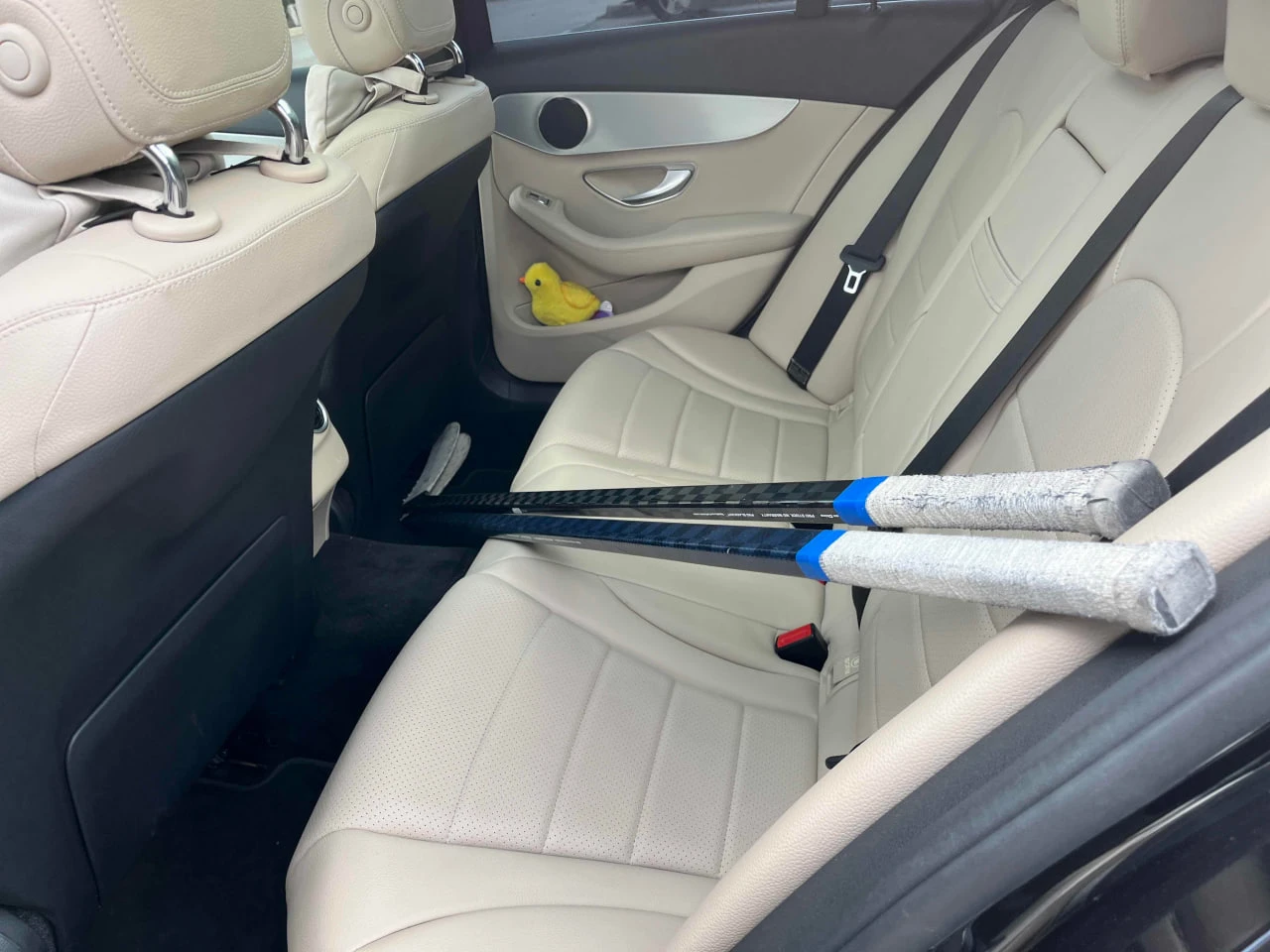 Mercedes-Benz C 300 * АВТО КРЕДИТ* ЦЕНА ДО БГ * СЕРВИЗНА ИСТОРИЯ *  - изображение 9