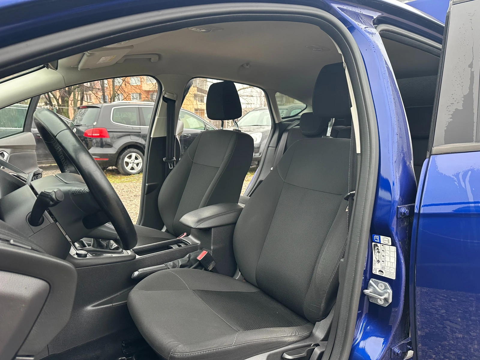 Ford Focus 1.0TI 101kc EURO6 - изображение 9