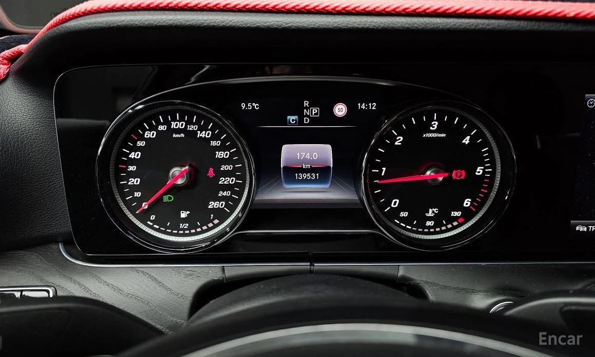 Mercedes-Benz E 220  - изображение 8