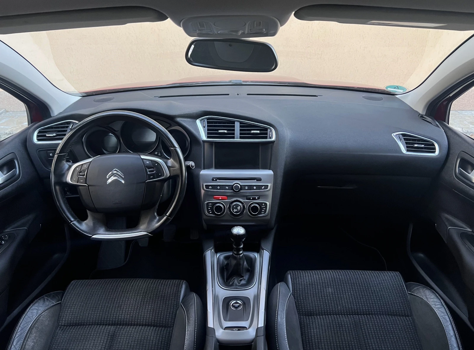 Citroen C4 1.2 PureTech 12/2016, снимка 8 - Автомобили и джипове - 53890064