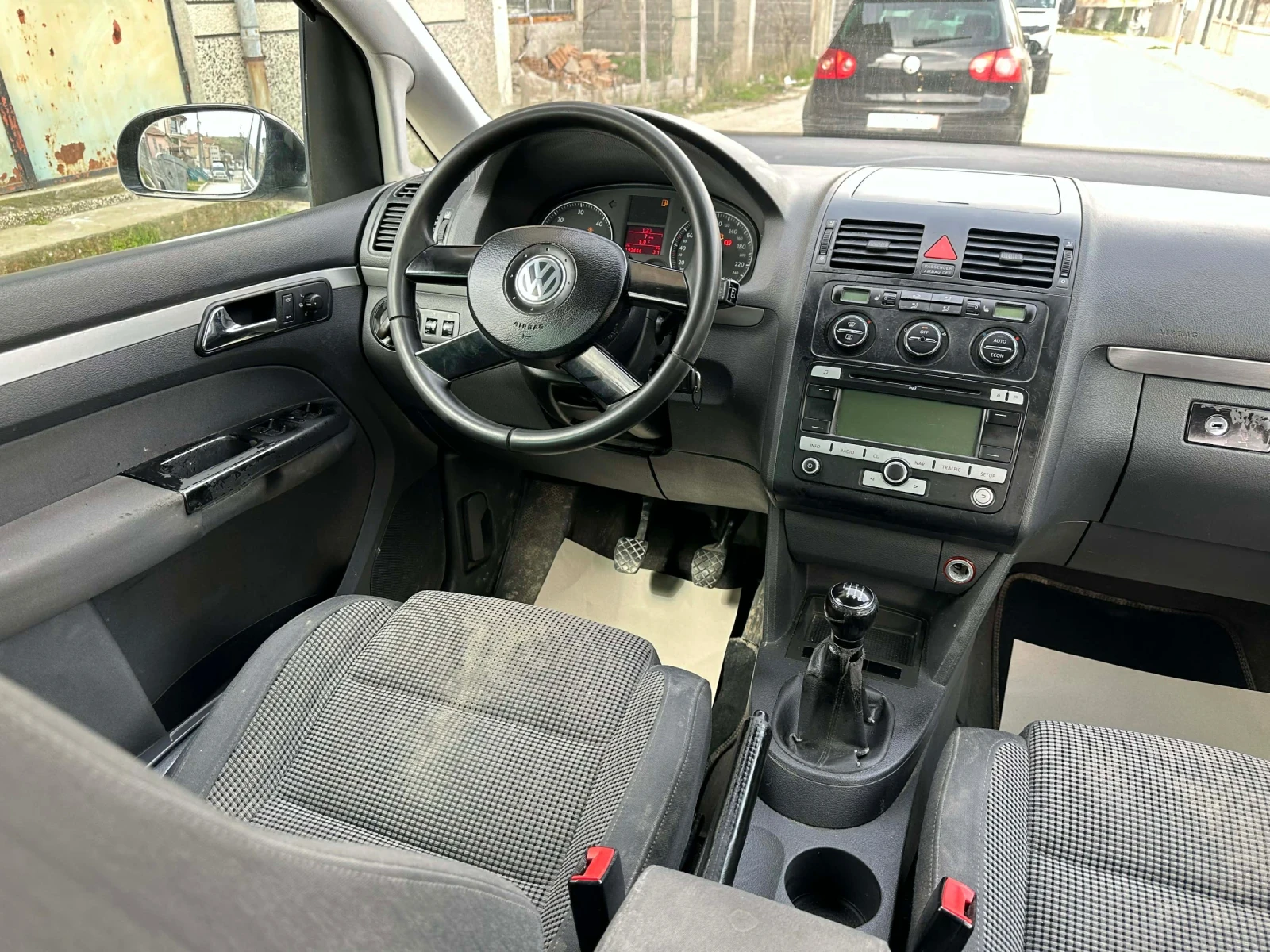 VW Touran Touran 1.9TDI , 105к.с. , BKC, снимка 7 - Автомобили и джипове - 53904256