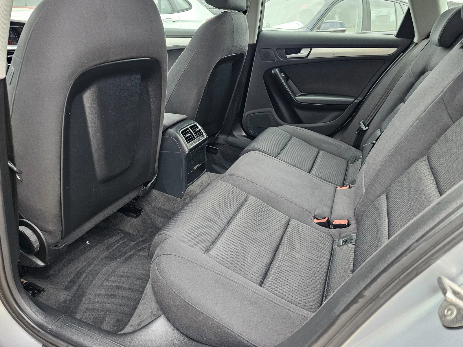 Audi A4 2.0TDI, 150к.с., S-Line , снимка 10 - Автомобили и джипове - 53906930